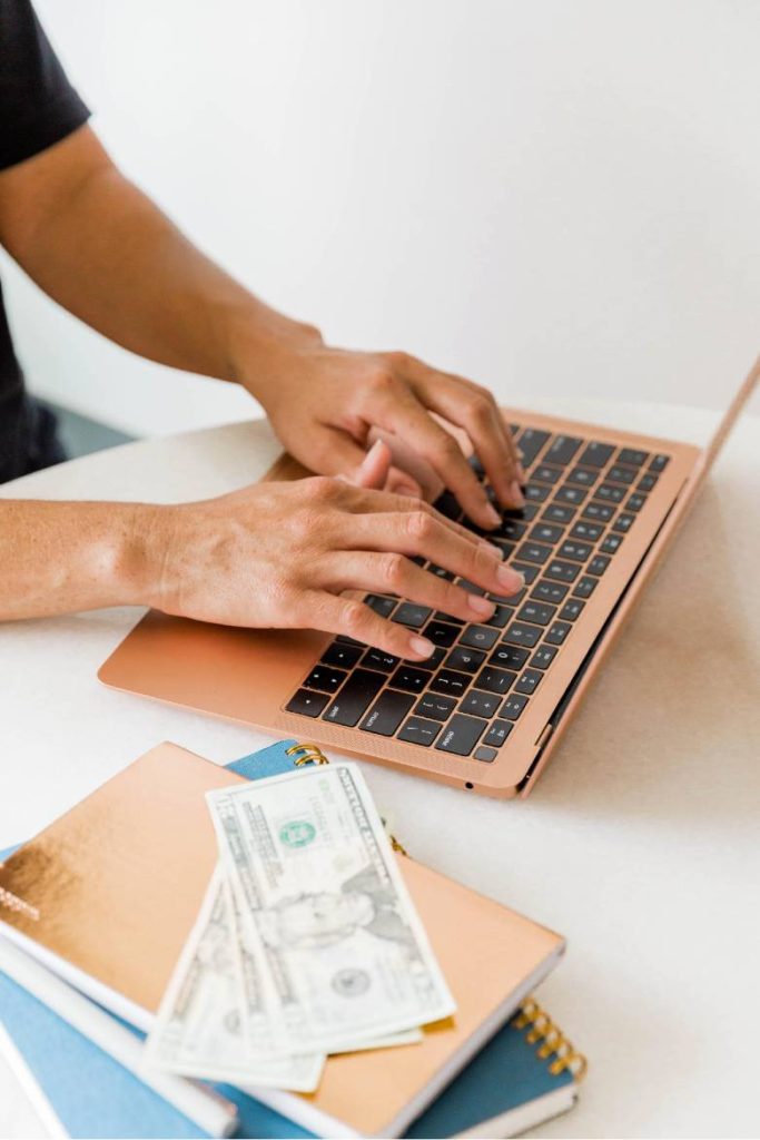 What is a sponsored post - how to get brand collaborations that are legitimate