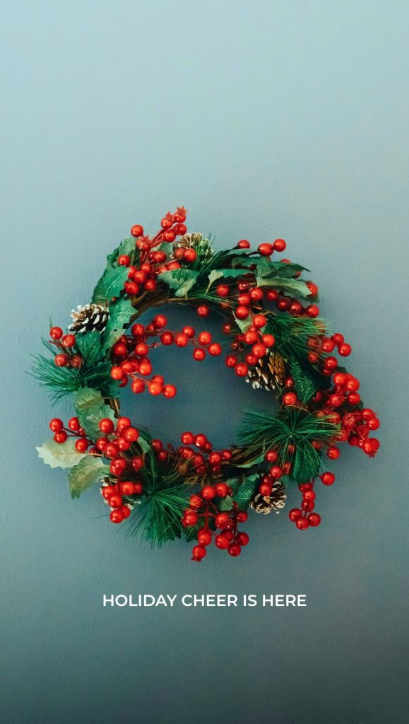 Winter wallpapers for iPhone wreath with holly